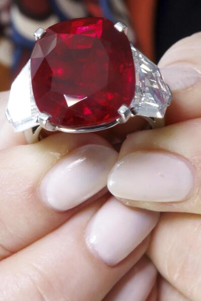 Cartier ring nazi clearance